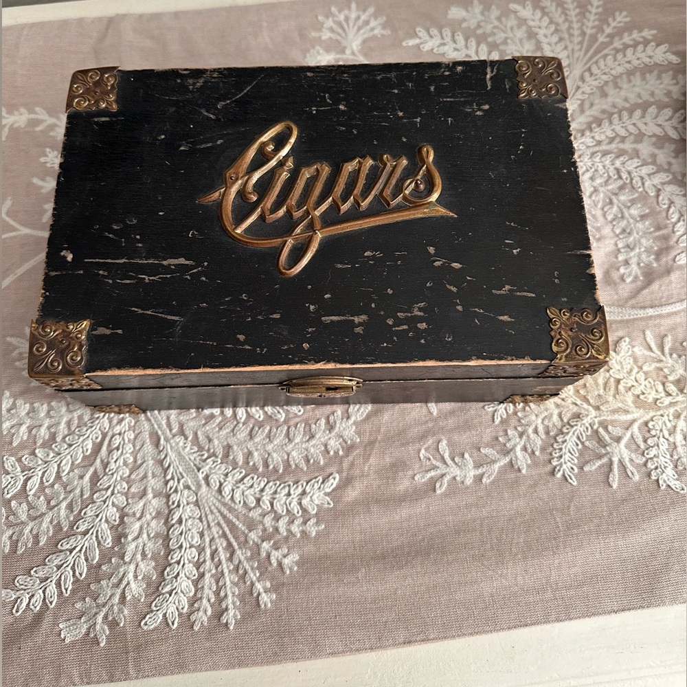 Very Rare Cigar Humidor!